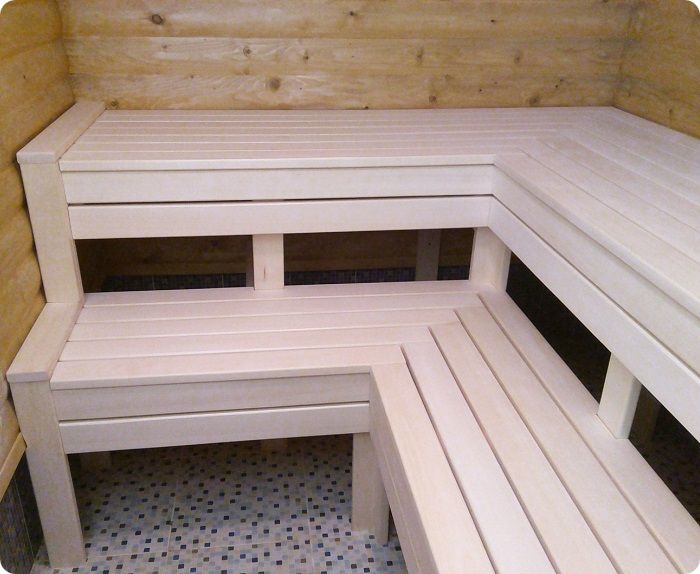 Деревянная скамейка для бани и сауны.